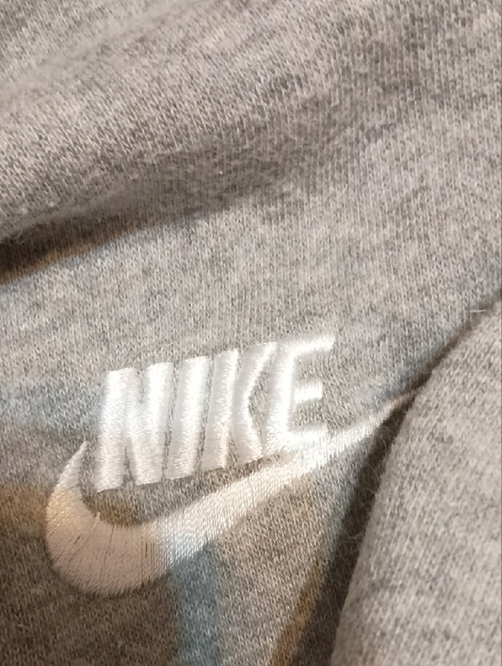 Nike Light Gray Men's Pullover Hoodie Sweatshirt - Picture 3 of 3